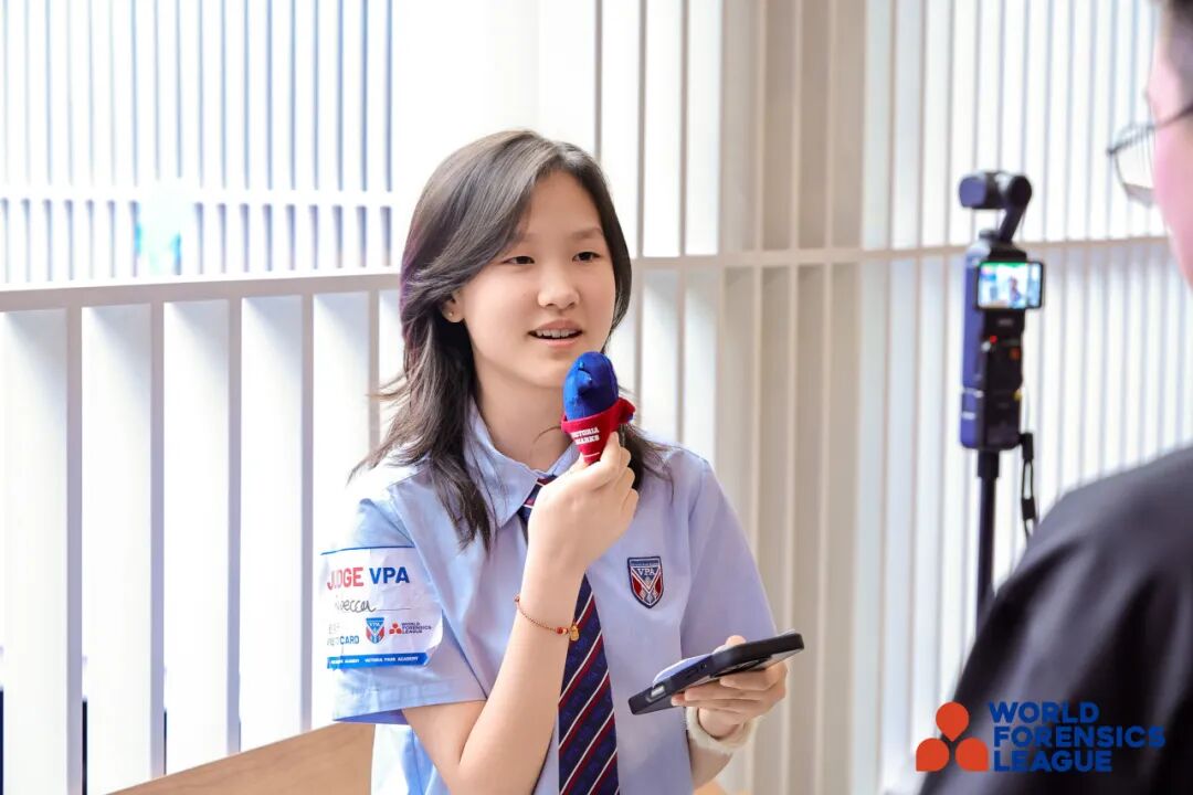 从“不敢开口”到辩论赛获奖，这个转学一年的女孩如何“看见”更大的世界？